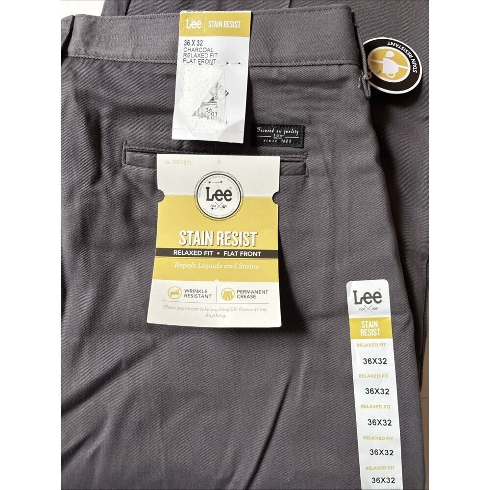 Men’s Lee Thin Gray Chinos Size 36 X 32 NWT Lightweight Relaxed Stain Resistant - Picture 3 of 4